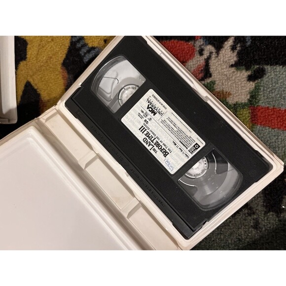 The Land Before Time 3, 4, & 5 VHS Tapes Clamshell Lot Of 3 Movies - Picture 2 of 5